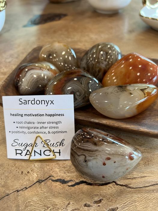 Crystal Highlights - Sardonyx