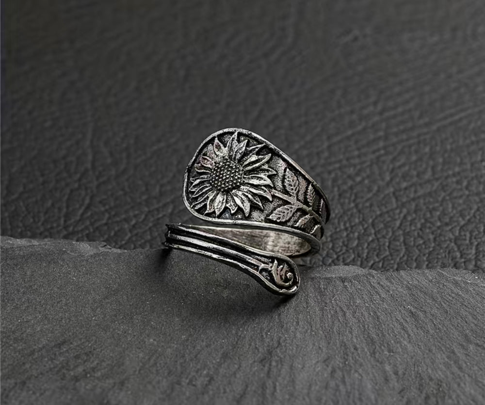 Sliver Stainless Vintage Sunflower Adjustable Ring