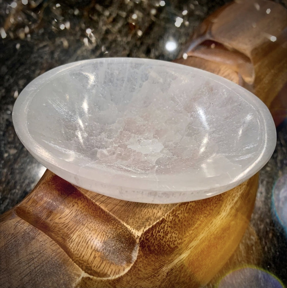 Oval Selenite Charging & Cleansing Bowl